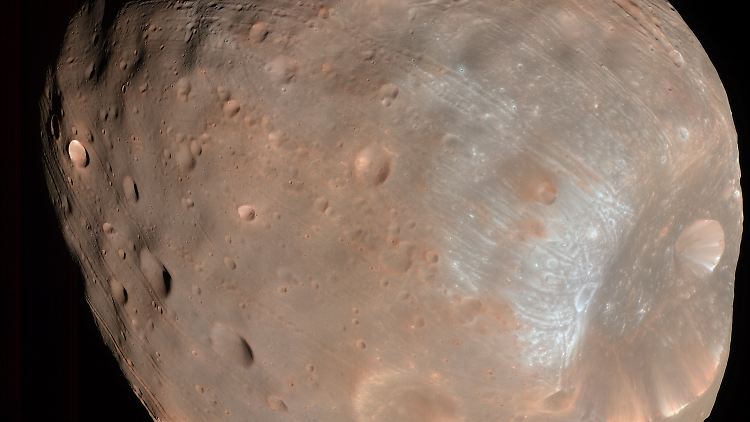 Irgendwann nur noch Trümmer: Aufnahme des Marsmondes Phobos aus 6800 Kilometern Entfernung.