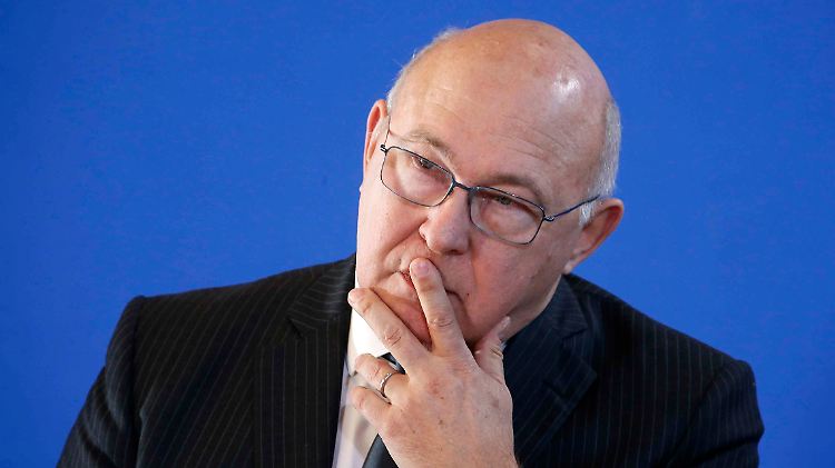 Michel Sapin hat bereits konkrete Vorstellungen, wie die Geldströme von Terroristen künftig eingedämmt werden können.