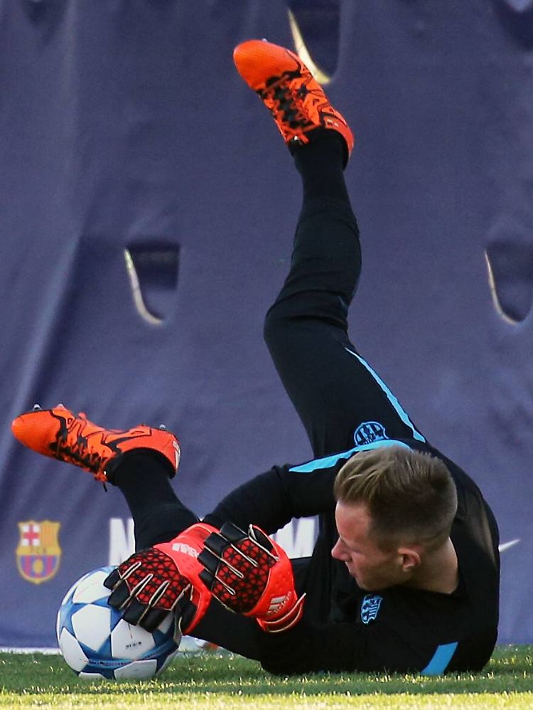 In der Liga bleibt ihm nur der Platz auf der Bank: Marc-Andre ter Stegen.