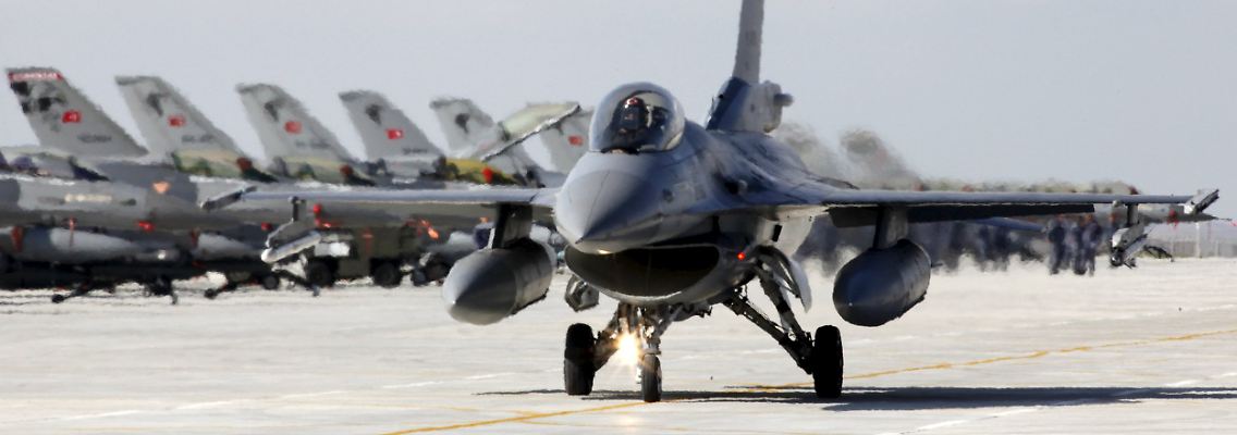 Türkische F-16.