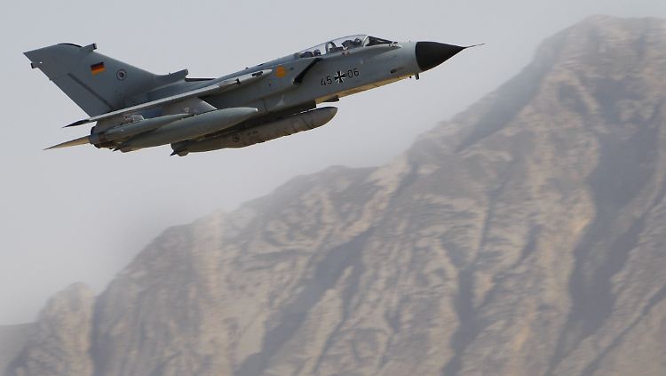 Auftrag Aufklärung: Bodentruppen oder ein direkter Kampfeinsatz in Syrien ist bislang tabu für die Bundeswehr. 