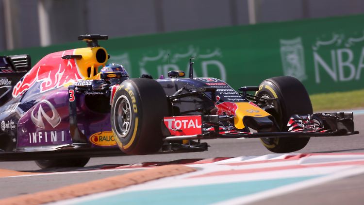 Die markanten Red-Bull-Boliden werden auch im nächsten Jahr im Fahrerfeld zu sehen sein.