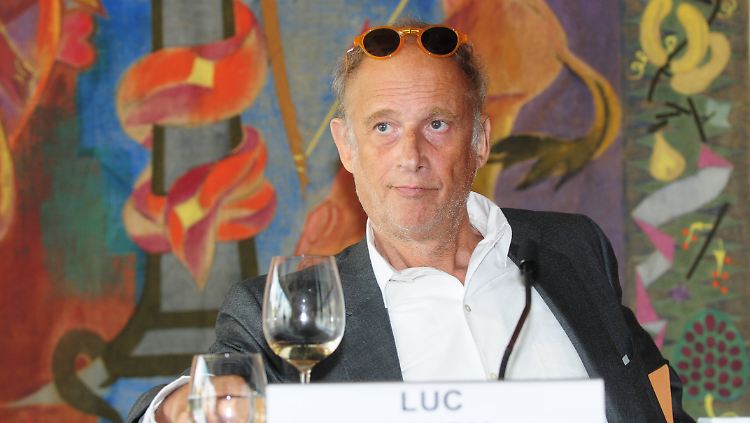Luc Bondy war zuletzt für das Pariser Odeon tätig: Dort feierte er große Erfolge mit Stücken wie "Les Fausses Confidence".