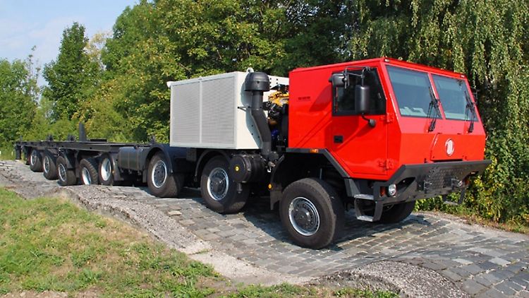 Der neue Spezial-Truck aus dem Hause Tatra soll für Erkundungsbohrungen eingesetzt werden.