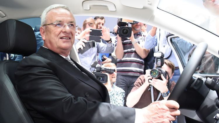 Ahnungslos am Steuer? Nach Konzerndarstellung erfuhr Winterkorn erst im September 2015 von der Existenz des "Defeat Device".