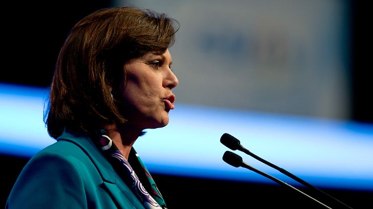 15.000 unbegleitete jugendliche Flüchtlinge sollen in Bayern angekommen sein, so Ilse Aigner.