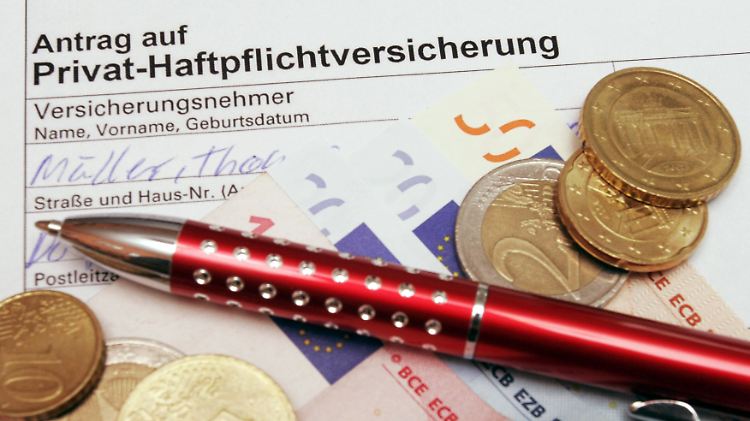 Alte Policen sollten insbesondere bei den Deckungssummen überprüft werden.