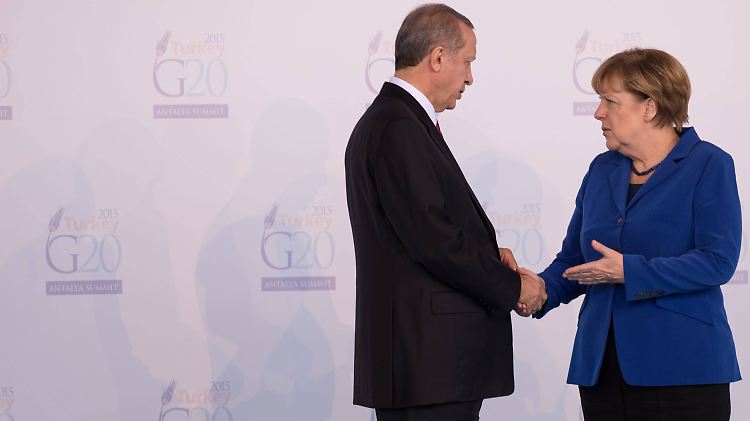 Erdogan und Merkel bei einem Treffen im November
