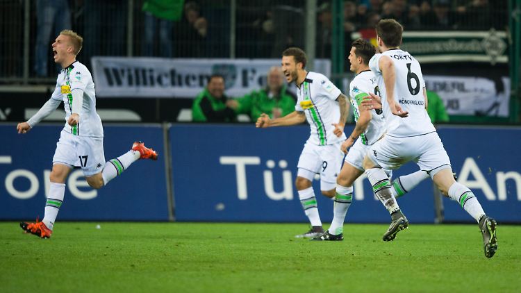 Oscar Wendt (l.) sorgte mit dem 1:0 für den Dosenöffner.
