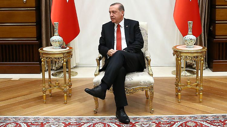 Recep Tayyip Erdoğan bleibt angesichts der Sanktionen Russlands tiefenenstspannt. 