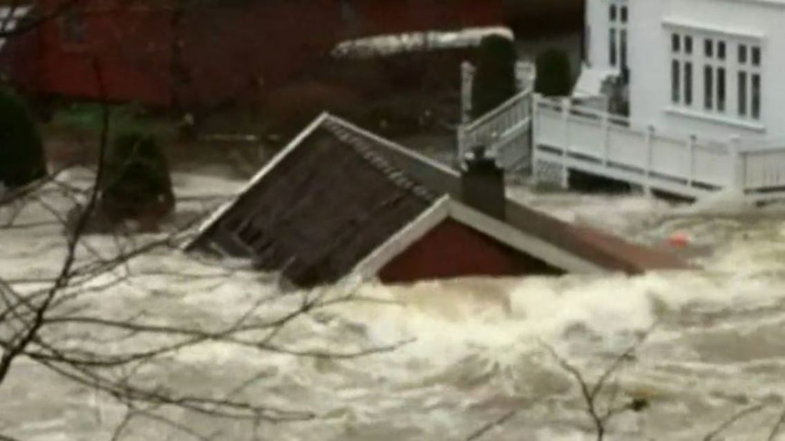 norwegen haus weg.JPG