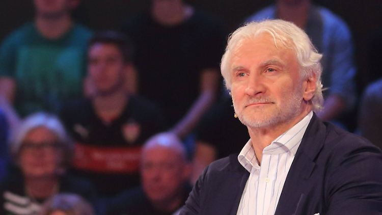 Rudi Völler ist Ex-Nationalstürmer, Weltmeister und ehemaliger Bundestrainer der DFB-Elf.