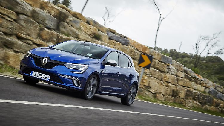 Der Renault Mégane bringt es auf 205 PS - wer es richtig krachen lassen will, muss sich noch gedulden.