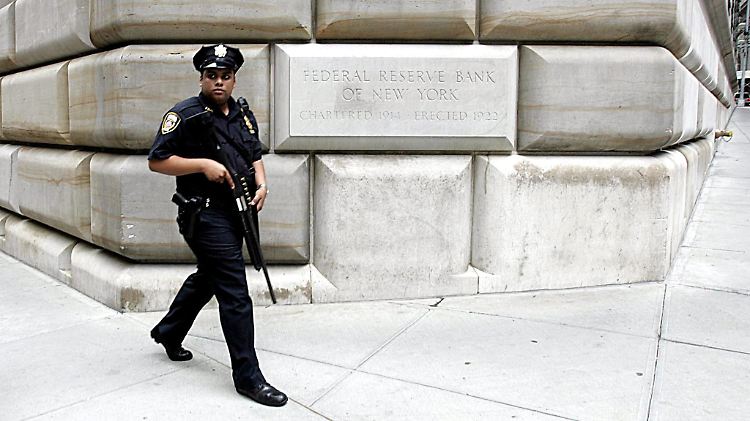 Bislang waren die USA vor allem auf Terrorwarnungen im großen Stil eingestellt - wie hier nach einer Bombendrohung an der Wall Street.