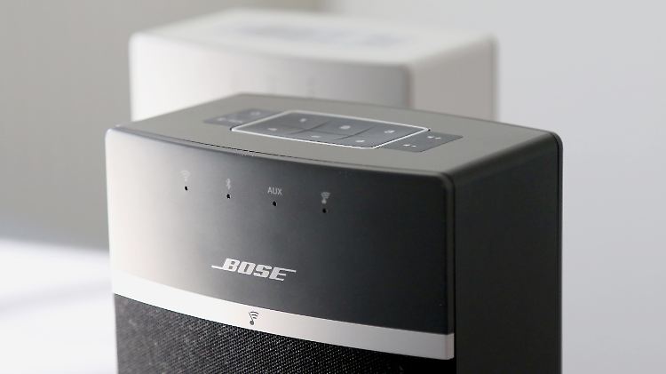 Den Soundtouch 10 gibt es in Schwarz und Weiß. 