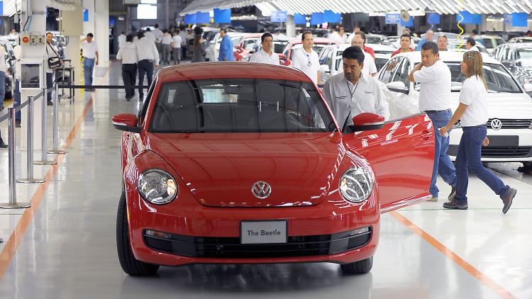 Blick in die Produktionshalle von Volkswagen in Puebla.