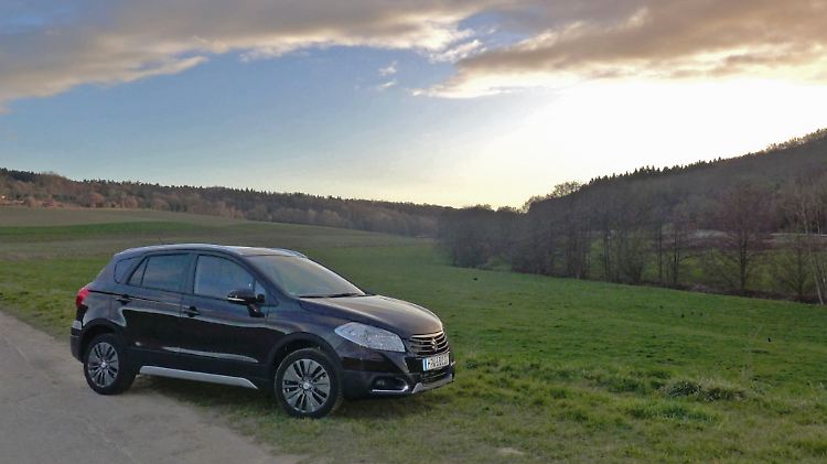 Eine der preiswertesten Variante in ein SUV einzusteigen ist der Suzuki SX4 S-Cross.