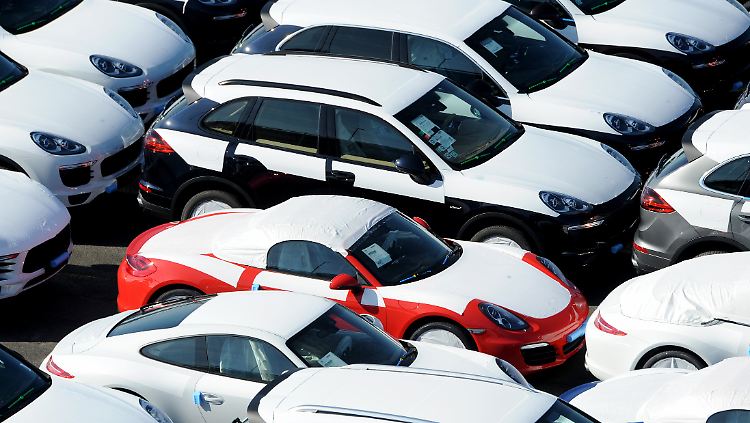 Im Januar lieferten die deutschen Autobauer weniger Fahrzeuge ins Ausland.