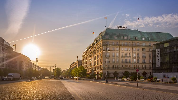 Das Hotel Adlon in Berlin am Pariser Platz bietet spezielle Zimmer für Muslime.