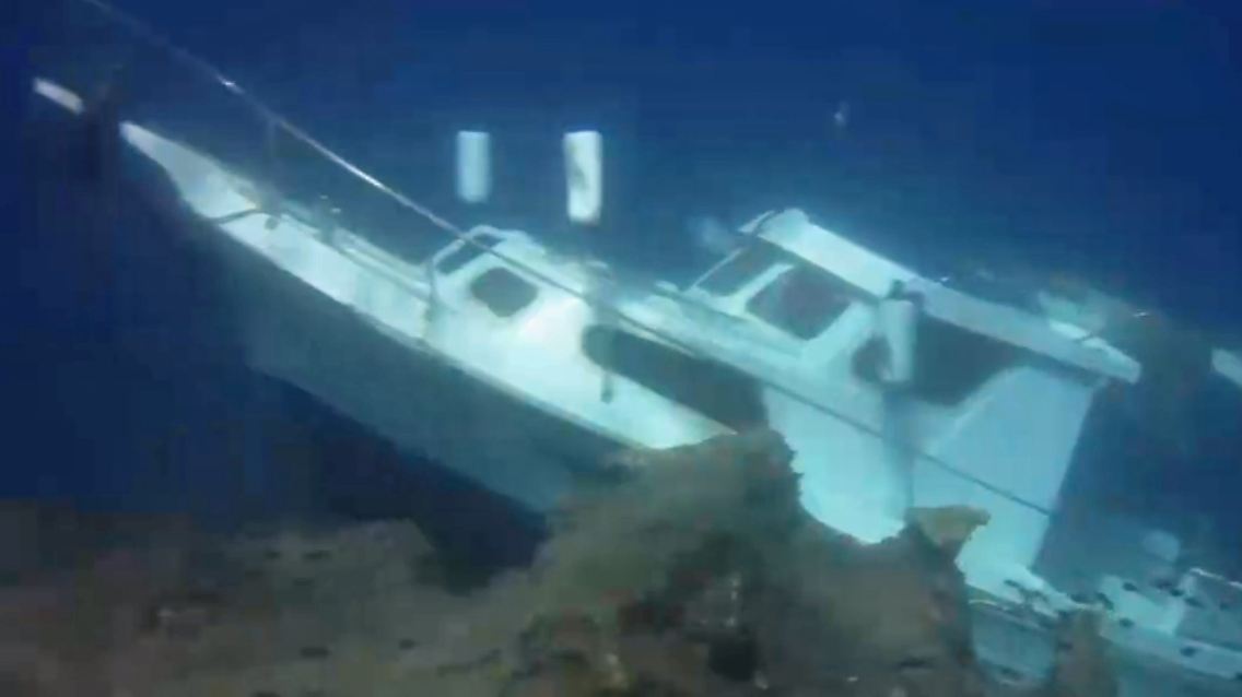 Gesunkenes-Boot.jpg