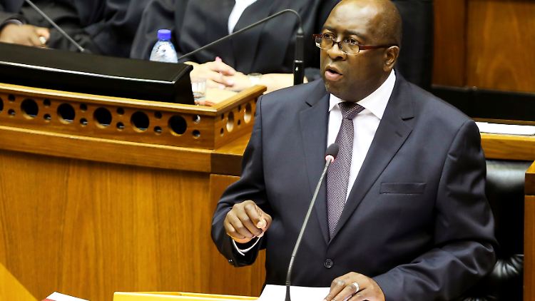 Nhlanhla Nene.