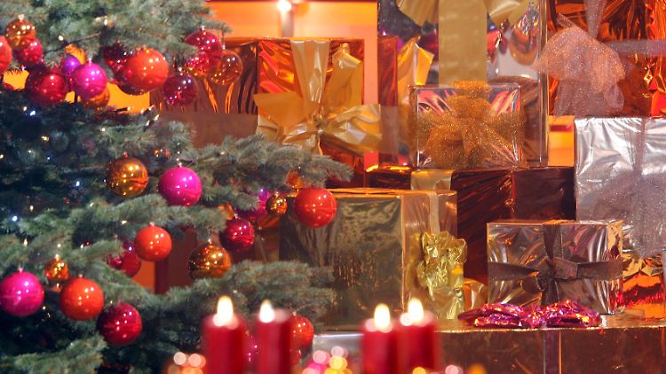 Eine Bratpfanne sollte besser nicht unter dem Weihnachtsbaum liegen, findet Maren Gilzer.