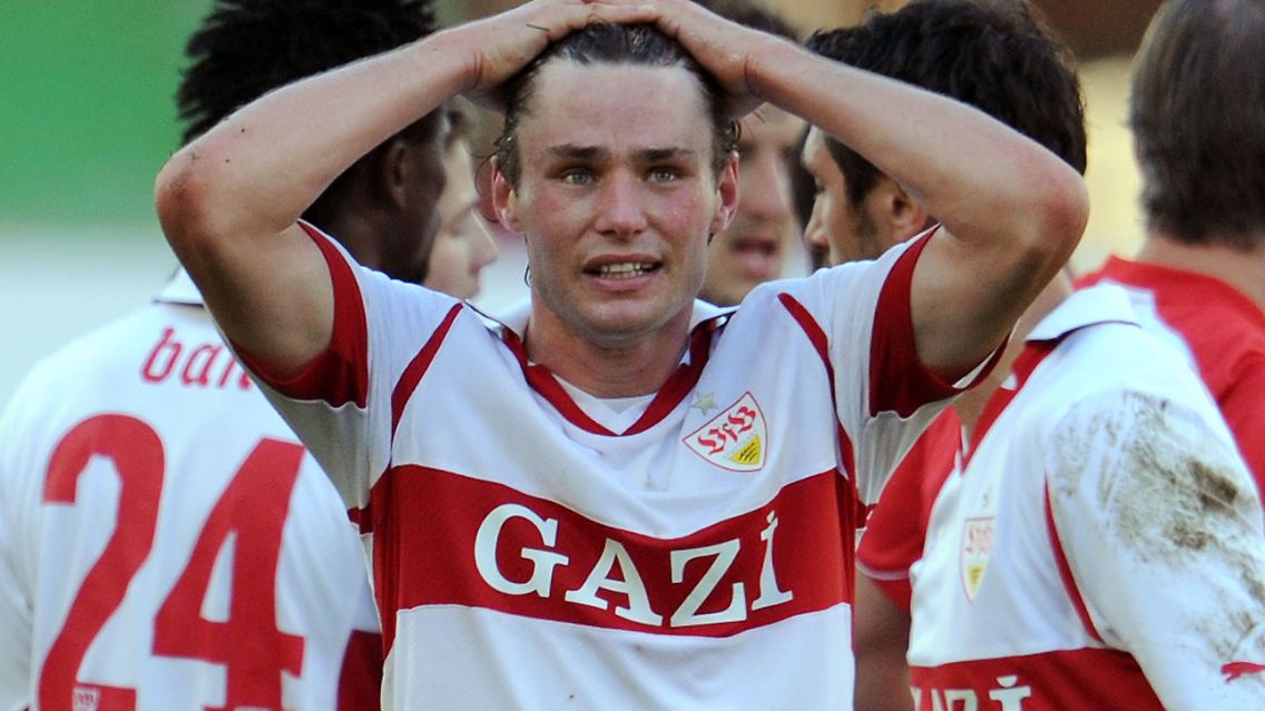 Unabkömmlich: Der VfB will mit Nationalspieler Christian Träsch verlängern, statt ihn an Schalke abzugeben.