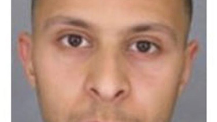 Gut einen Monat nach den Pariser Anschlägen fehlt vom Terrorverdächtigen Salah Abdeslam noch immer jede Spur.