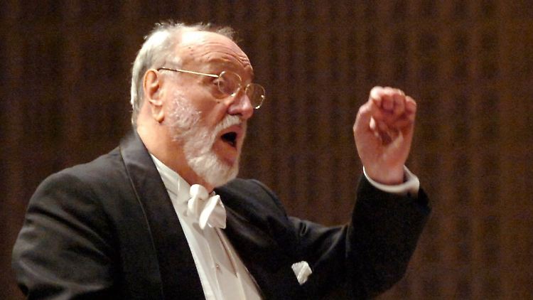 Masur 2005 mit dem London Philharmonic Orchestra.