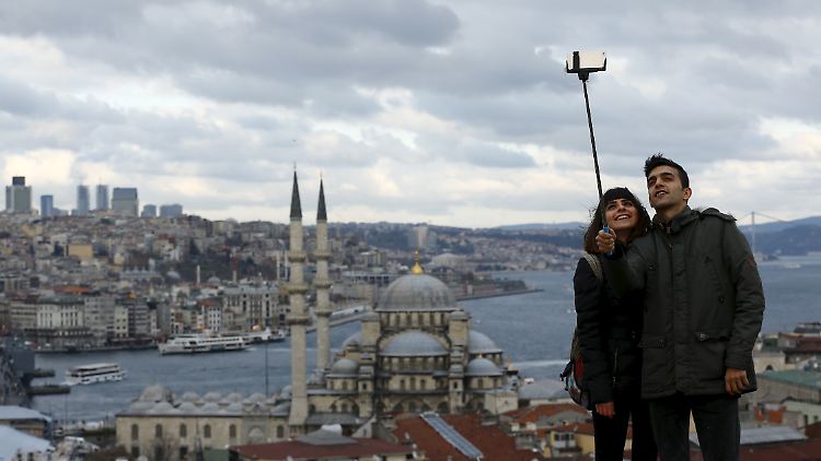Selfie am Bosporus: Der Blick der Türkei geht nach Westen.