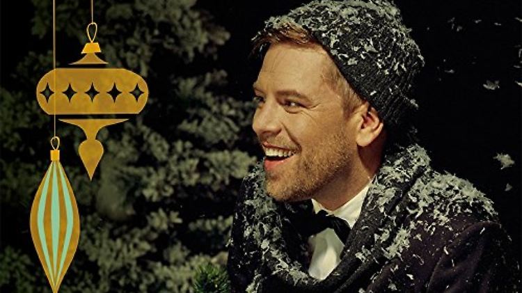 Was hat er denn da? Doch nicht etwa Schnee? Zu Weihnachten?