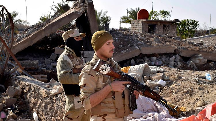 Irakische Streitkräfte müssen sich in Ramadi vor allem vor Heckenschützen in Acht nehmen. 