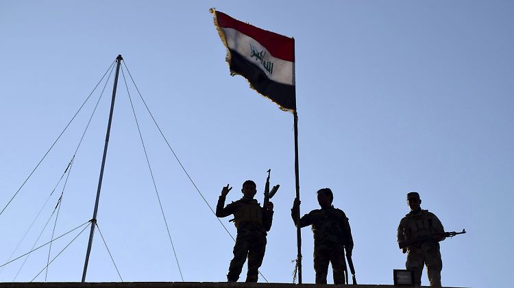 Siegrreiche irakische Kämpfer in Ramadi.