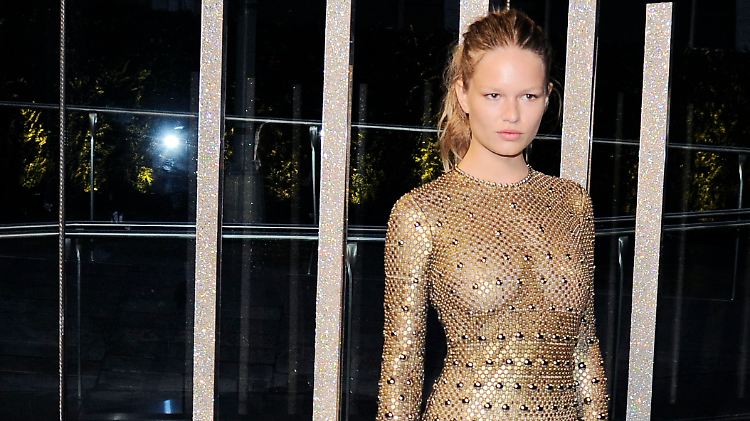 22 Jahre junge Schönheit aus Freiburg: Anna Ewers.