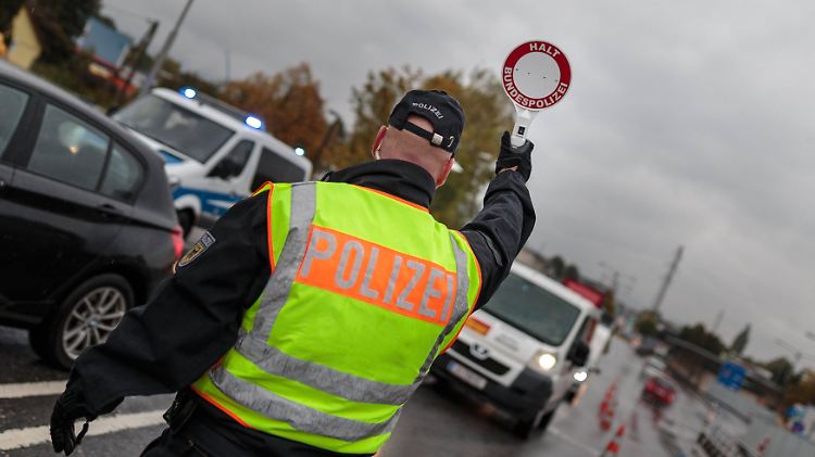 Kontrollen am Grenzübergang in Freilassing: Hat die Bundespolizei die Lage im Griff?