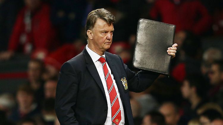 Louis van Gaal sieht keinen Grund, seinen Vertrag aufzulösen. 