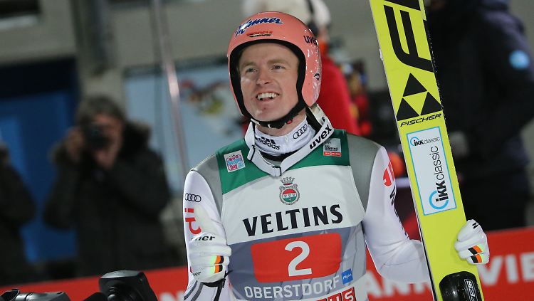 Severin Freund lässt die deutschen Skisprung-Fans mit seinem Sieg beim Tournee-Auftakt in Oberstdorf träumen.