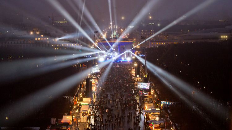 Auf der Partymeile sollen in diesem Jahr mehr Polizisten patrouillieren.