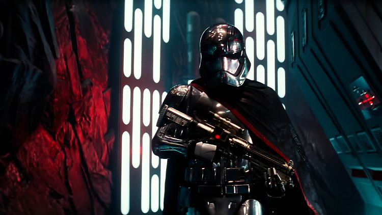 Eine dunkle Macht erhebt sich in "Star Wars: Das Erwachen der Macht".
