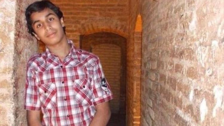 Aus Ali Mohammed al-Nimrs Umfeld heißt es, dass er ein Junge gewesen sei, der nur politisierten Mitschülern gefolgt ist.