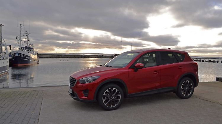 Äußerlich ging das Facelift am Mazda CX-5 fast spurlos vorbei. Dafür hat der Japaner bei den inneren Werten ganz gewaltig zugelegt.