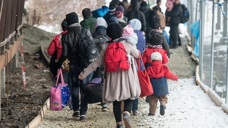Die Städte und Kommunen können den Flüchtlingsstrom kaum noch bewältigen.
