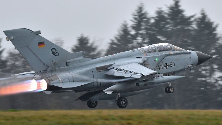 Die Bundeswehr hat mehrere Tornado-Aufklärungsflugzeuge in der Türkei stationiert.
