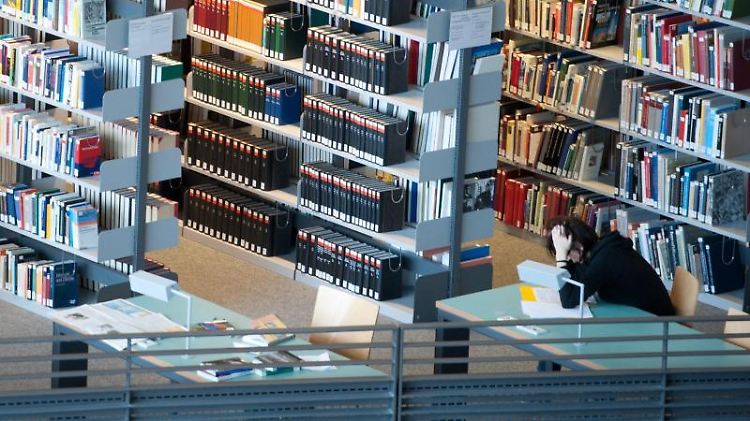 Studenten können einen Teil der Ausbildungskosten bei der Steuererklärung geltend machen.  