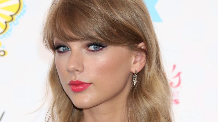 Die Fans haben entschieden: Taylor Swift gewinnt in zwei Kategorien.