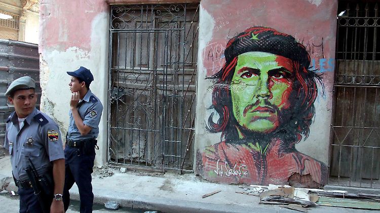 Die Revolution ist in Havanna allgegenwärtig: Wandgemälde von Che Guevara.