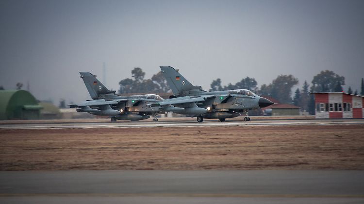 Sollen die im Kampf gegen den IS eingesetzten Tornados aus der Türkei abgezogen werden?