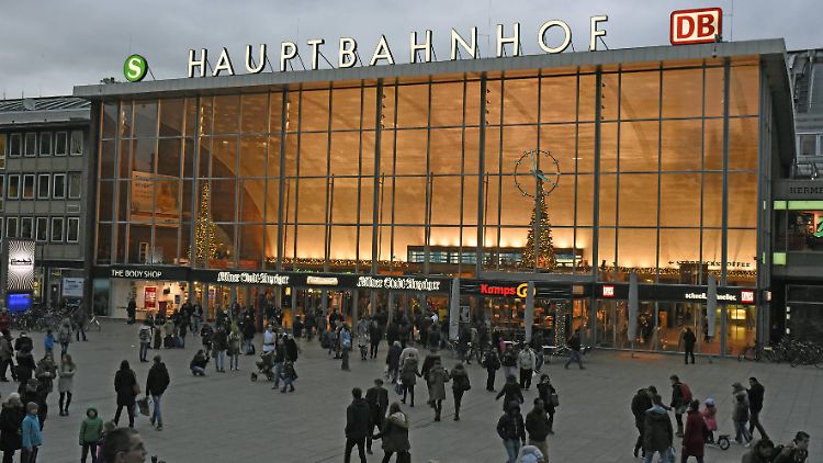 Gefährliches Pflaster vor dem Kölner Hauptbahnhof