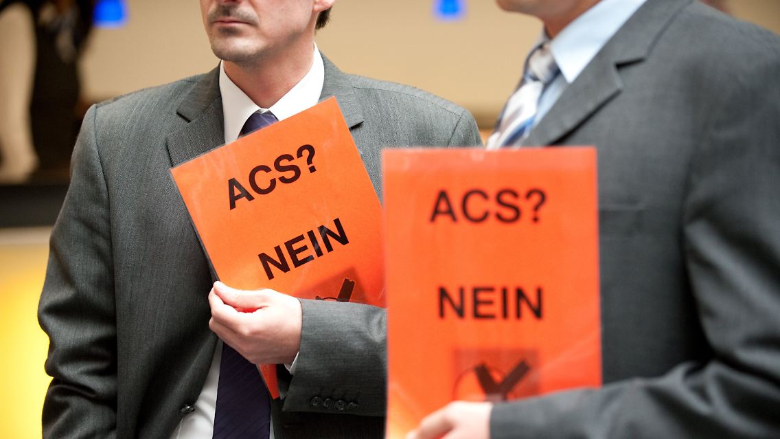 Breite Front gegen eine Übernahme durch die Spanier.
