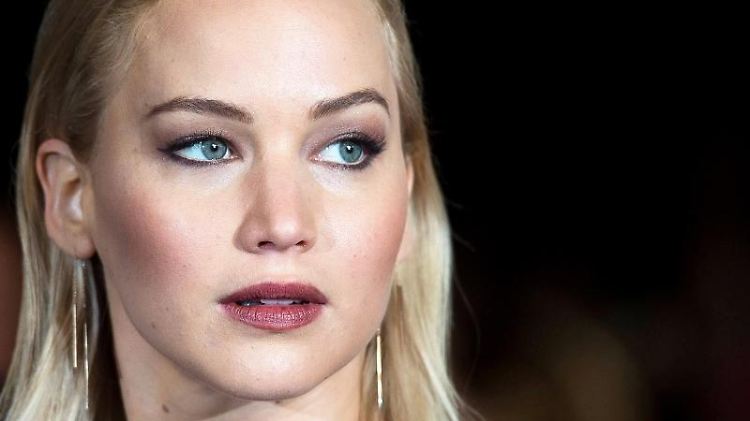 Jennifer Lawrence scheint auf etwas ältere Kaliber zu stehen ... 